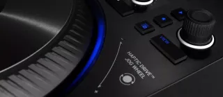 Traktor Kontrol S4 MK3 + Flight Case (Opcional)