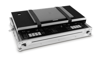 Traktor Kontrol S4 MK3 + Flight Case (Opcional)