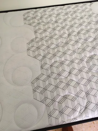 Colchón + base tapizada de regalo