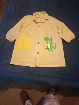 Conjunto 2/3 años: 2 batas infantiles