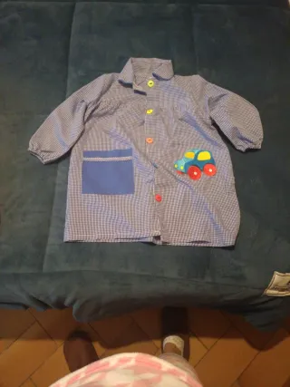 Conjunto 2/3 años: 2 batas infantiles