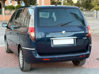 Lancia Phedra 2.2 JTD 128CV