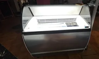 Vitrina expositora de helados