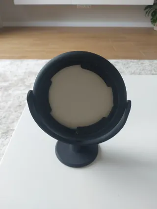 Espejo de sobremesa negro.