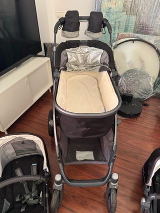 Cochecito UPPAbaby Vista - moisés y 2 asientos