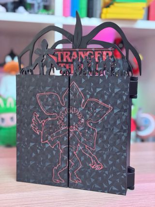 PACK WILL Figura + EXPOSITOR Stranger Things