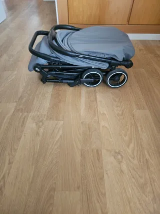 Silla de paseo Kinderkraft Indy 2 Gris