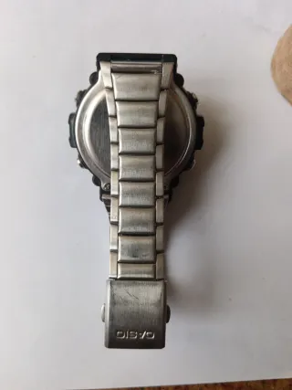 Reloj Casio AE-1500 WH