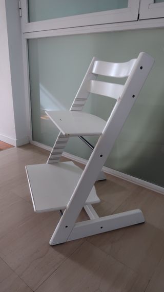 Trona Stokke Blanca en muy buen estado
