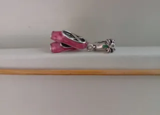 Colgante Zapatos Bailarina Rosa y Plata