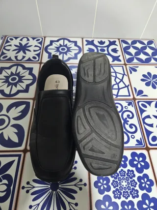 Zapatos negros talla 43