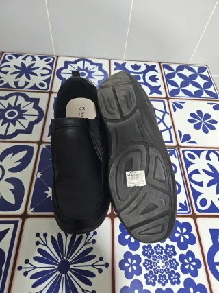 Zapatos negros talla 43