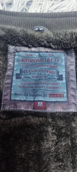 Cazadora azul efecto piel