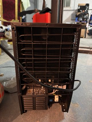 Vinoteca Cecotec para vinos