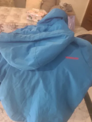 Chaqueta de nieve azul