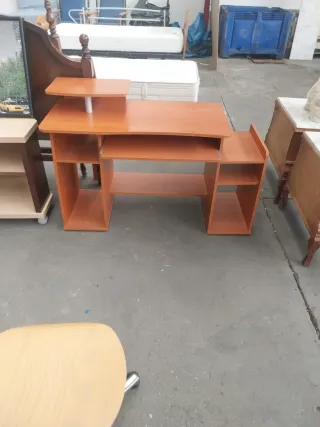 Escritorio madera y metal Regalo silla