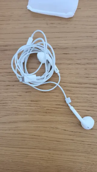 iPhone 7 256GB Negro + Accesorios