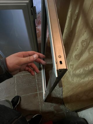 Ventana de baño aluminio