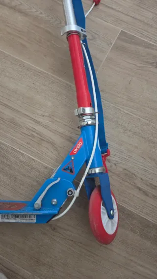 Patinete infantil niño/niña en muy buen estado