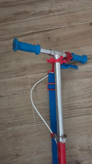 Patinete infantil niño/niña en muy buen estado