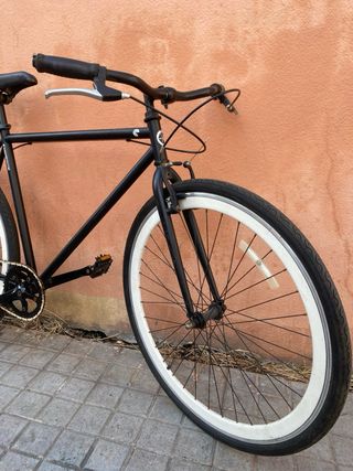 Bicicleta Fixie Negra Ruedas Blancas