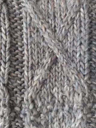 Cuello lana trenzado gris