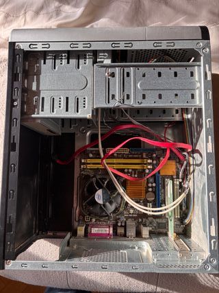 PC Sobremesa MEDIANO Negro/Plateado