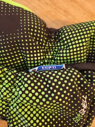 Guantes de esquí Reusch verde y negro