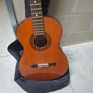 Chitarra Clarissa con custodia