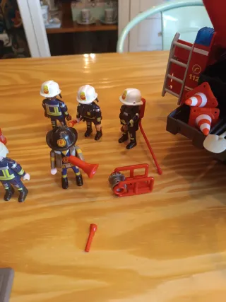 Camión de bomberos Playmobil con figuras