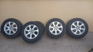 Neumáticos 235/65 R17 108V Radial Tubeless