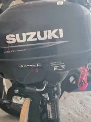 Bote Ozeam + Motor Suzuki
