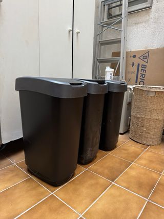 3 Cubos de Basura Rotho Negros (50L)