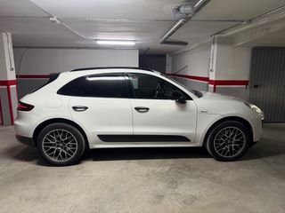 Porsche Macan 2014