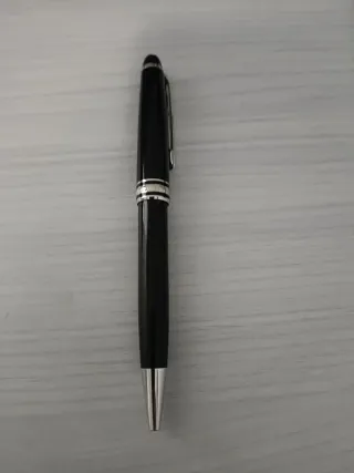 Bolígrafo Montblanc Negro y Plateado