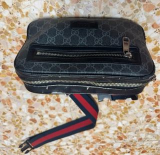 Marsupio Gucci nero un po rovinato