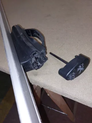 Portaequipajes Baca Peugeot Rifter.