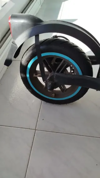 Patinete Cecotec en buen estado