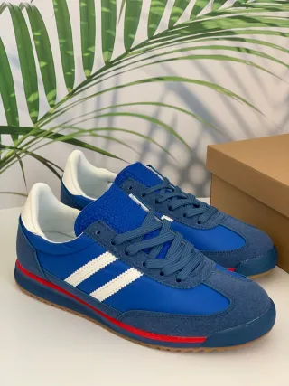 Zapatillas mujer . Número 36