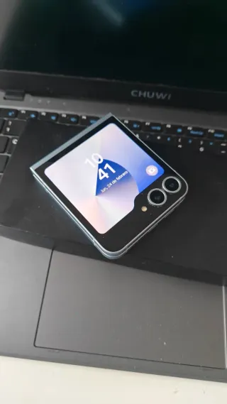 Samsung Galaxy Z Flip 6 IMPECABLE