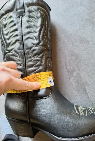Stivali texani tutti in pelle vitello neri