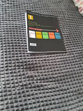 Libro de refuerzo y recuperación de lengua 1°eso