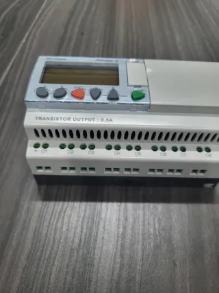 Controlador Crouzet Millenium 3 CD20