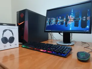 Pacchetto completo - PC da gioco Lenovo + periferiche