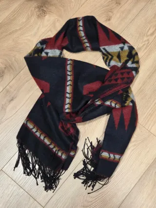Bufanda con estampado étnico