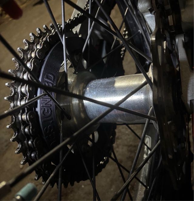 Protector Cadena Corona Buje