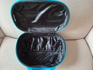 Neceser de viaje rígido pero ligero