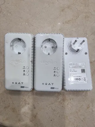2 x Devolo dLAN 500 AV Wireless + 1