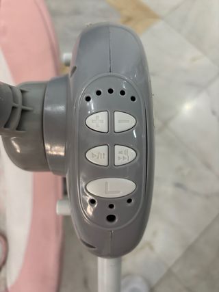 Balancín eléctrico para bebé rosa
