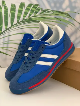 Zapatillas deportivas. Número 39